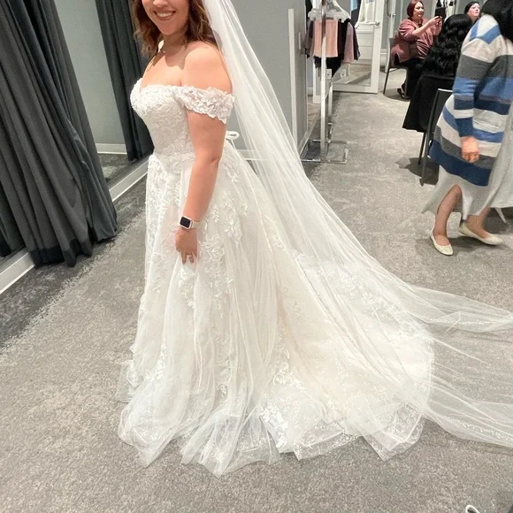 David's Bridal White Lace Wedding Dress David's Bridal White Lace Wedding Dress